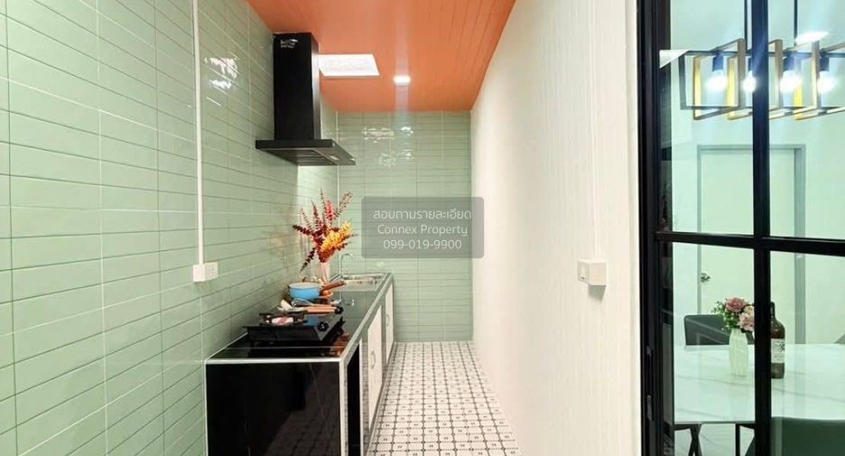 For sale 3 bedrooms townhouse in Sai Mai, Bangkok