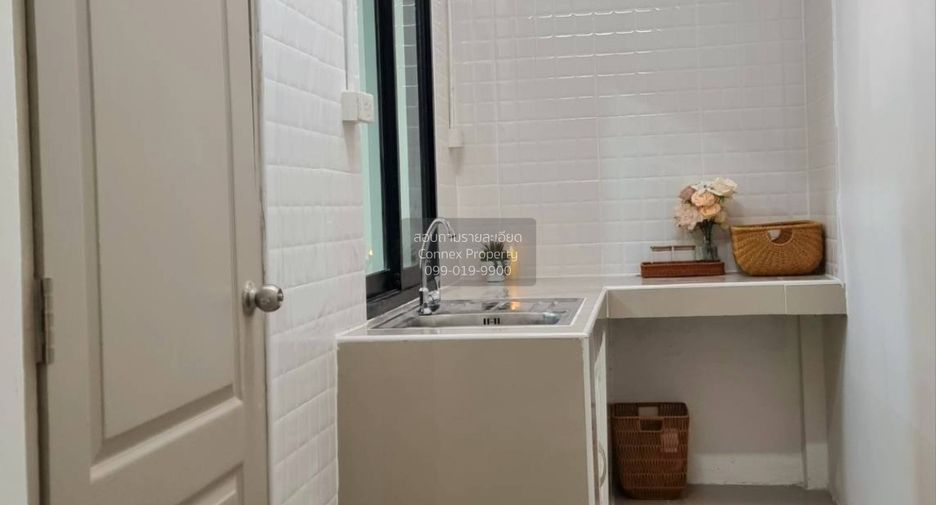 For sale 2 bedrooms townhouse in Mueang Rayong, Rayong