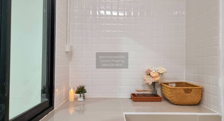 For sale 2 bedrooms townhouse in Mueang Rayong, Rayong