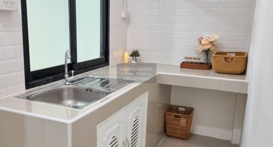 For sale 2 bedrooms townhouse in Mueang Rayong, Rayong