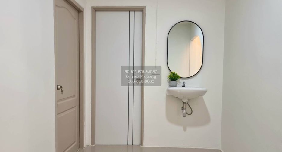 For sale 2 bedrooms townhouse in Mueang Rayong, Rayong