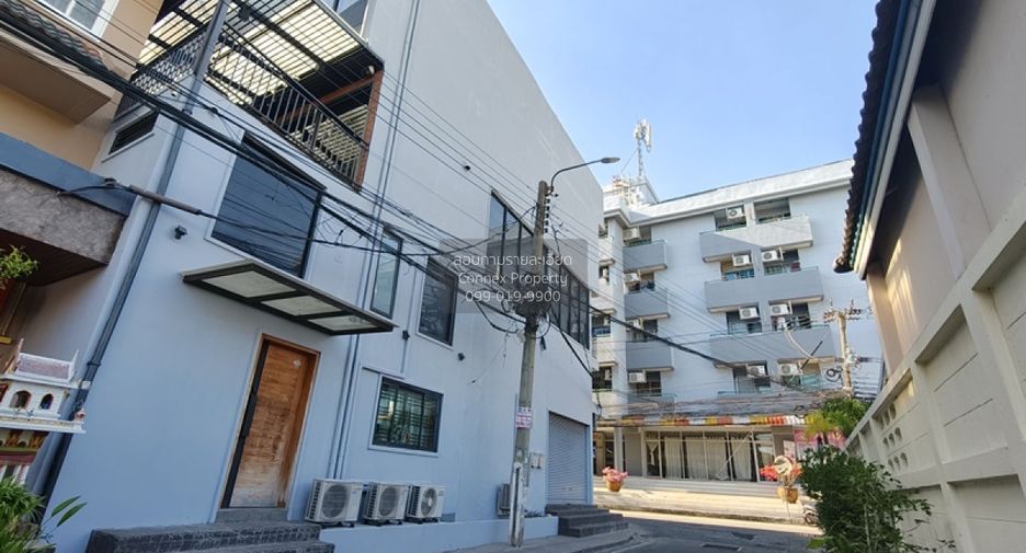 出售 3 卧室 商业空间 在 Mueang Samut Prakan, Samut Prakan