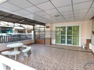 For sale 2 bedrooms townhouse in Si Racha, Chonburi