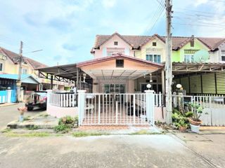 For sale 2 bedrooms townhouse in Si Racha, Chonburi