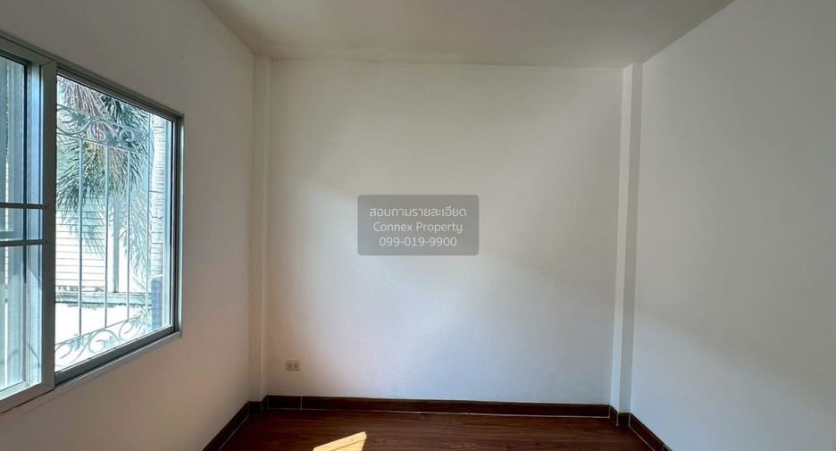For sale 3 bedrooms townhouse in Pak Kret, Nonthaburi