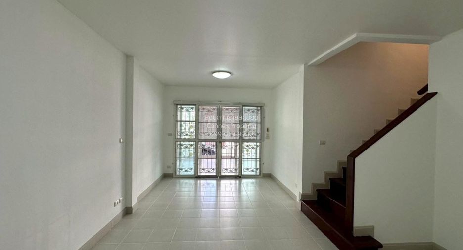 For sale 3 bedrooms townhouse in Pak Kret, Nonthaburi