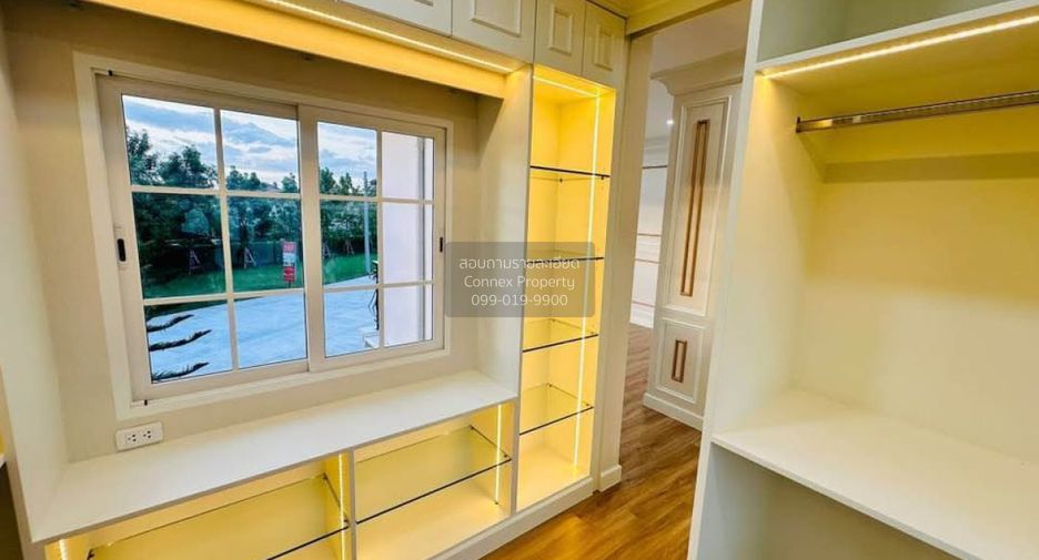 Casa en venta de 4 habitaciones en Bang Khae, Bangkok