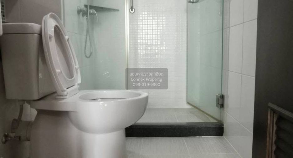 For sale 2 bedrooms condo in Din Daeng, Bangkok