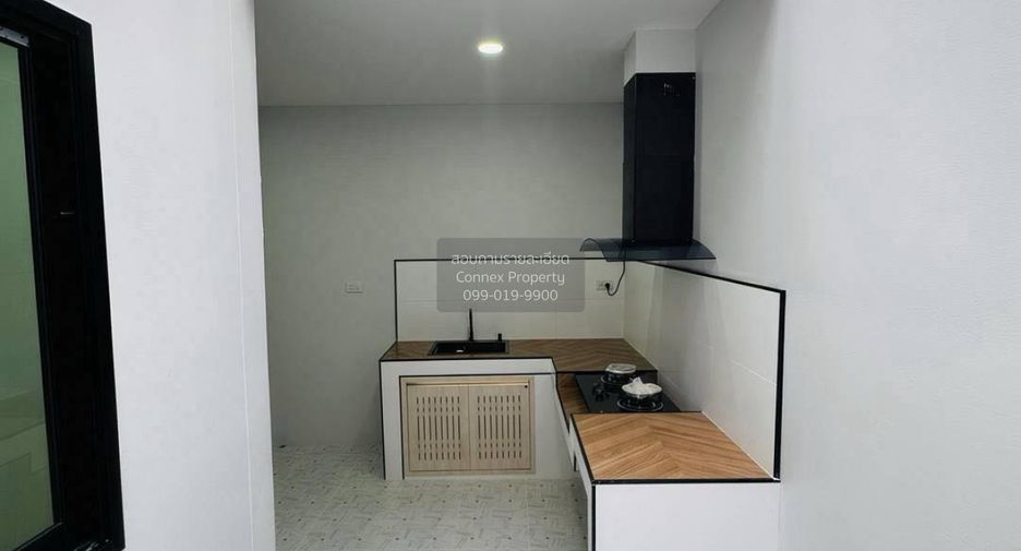 Casa adosada en venta de 3 habitaciones en Bang Bua Thong, Nonthaburi