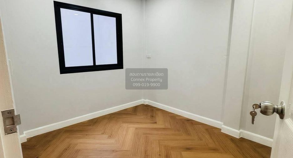 Casa adosada en venta de 3 habitaciones en Bang Bua Thong, Nonthaburi