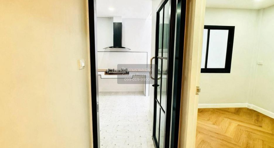 Casa adosada en venta de 3 habitaciones en Bang Bua Thong, Nonthaburi