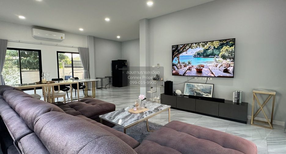 Casa en venta de 4 habitaciones en Taling Chan, Bangkok