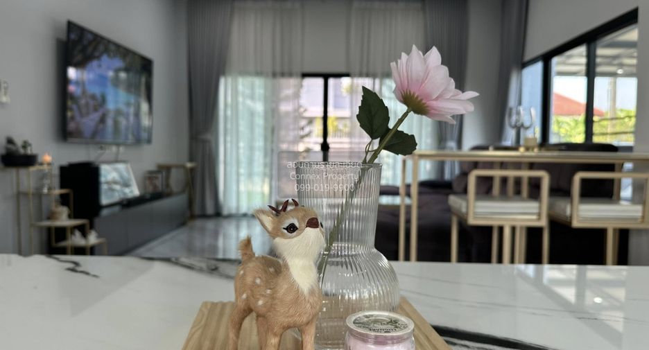 Casa en venta de 4 habitaciones en Taling Chan, Bangkok