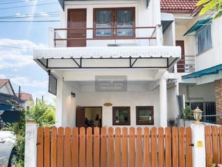 For sale 3 bedrooms townhouse in Bang Khen, Bangkok