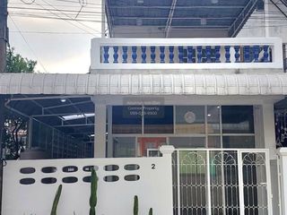 For sale 2 bedrooms townhouse in Thawi Watthana, Bangkok