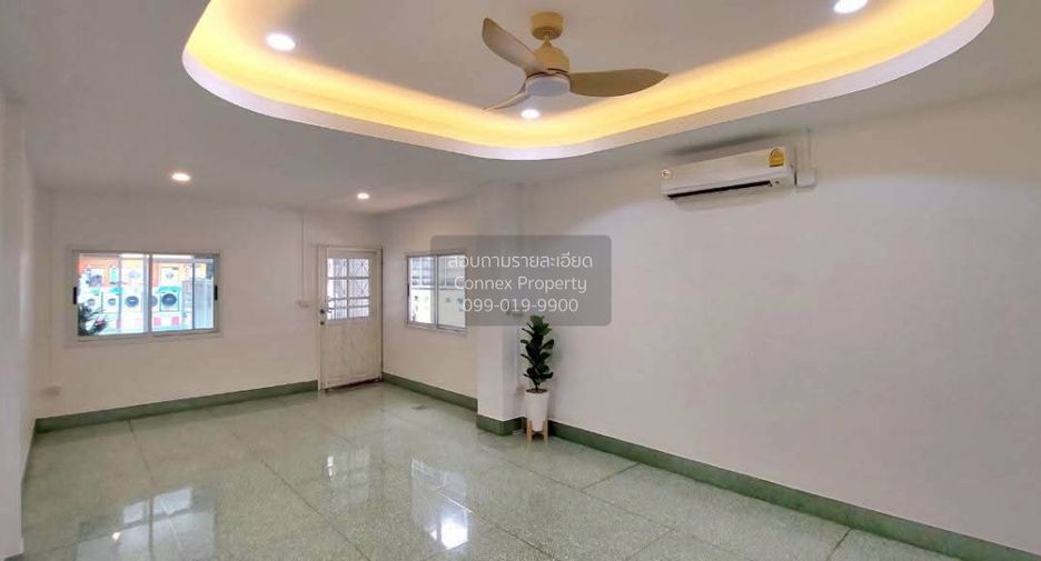 Reihenhaus zum Kauf mit 2 Zimmer in Thawi Watthana, Bangkok