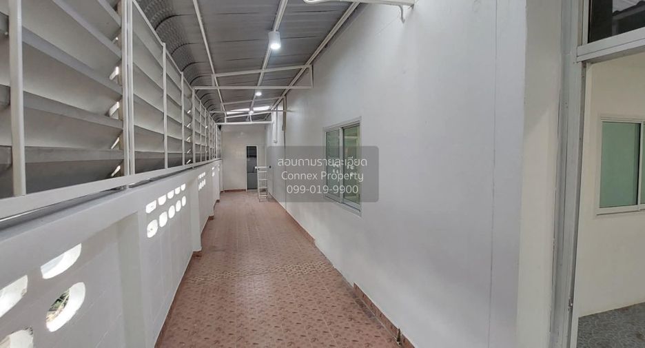 Reihenhaus zum Kauf mit 2 Zimmer in Thawi Watthana, Bangkok