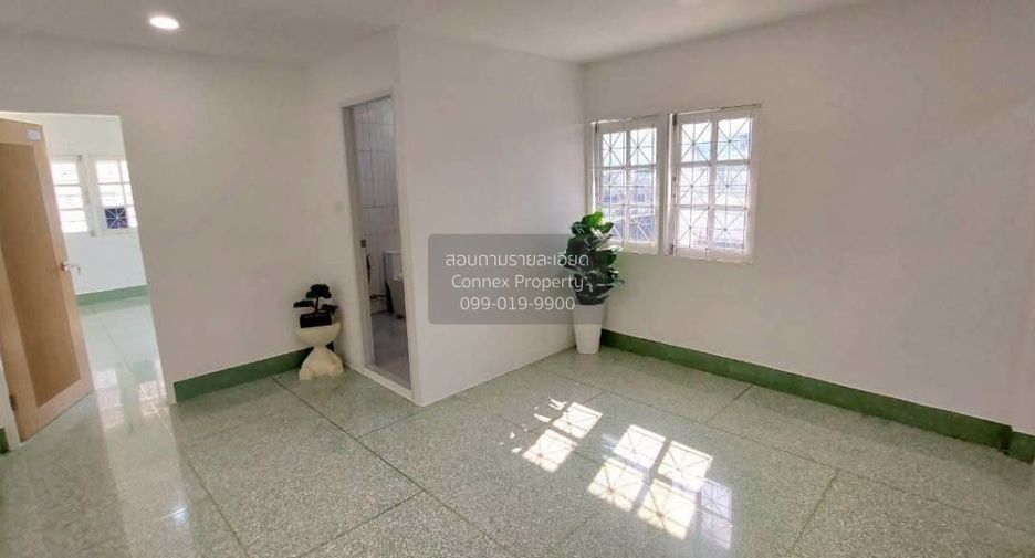 Reihenhaus zum Kauf mit 2 Zimmer in Thawi Watthana, Bangkok