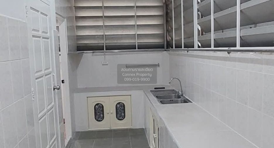 Reihenhaus zum Kauf mit 2 Zimmer in Thawi Watthana, Bangkok