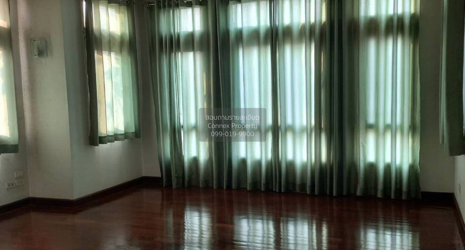 For sale 4 bedrooms house in Suan Luang, Bangkok