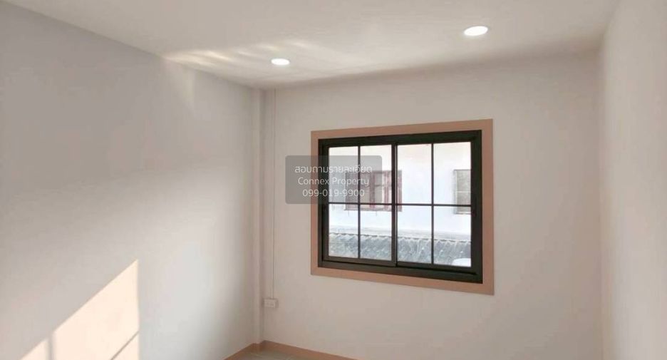 For sale 2 bedrooms townhouse in Sai Noi, Nonthaburi