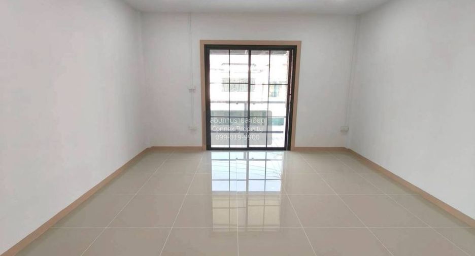 For sale 2 bedrooms townhouse in Sai Noi, Nonthaburi