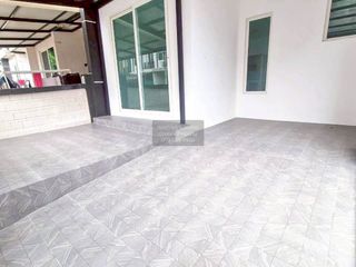 For sale 3 bedrooms townhouse in Bang Khun Thian, Bangkok