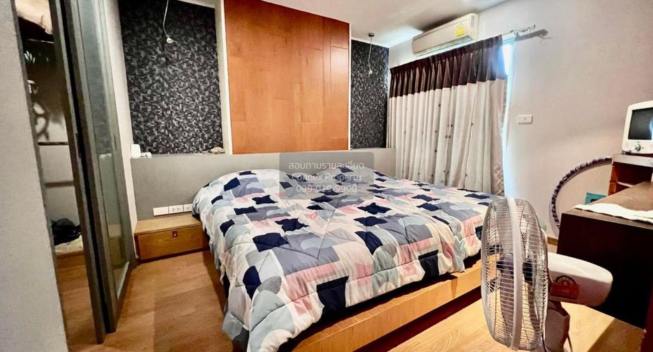 For sale 2 bedrooms condo in Phaya Thai, Bangkok