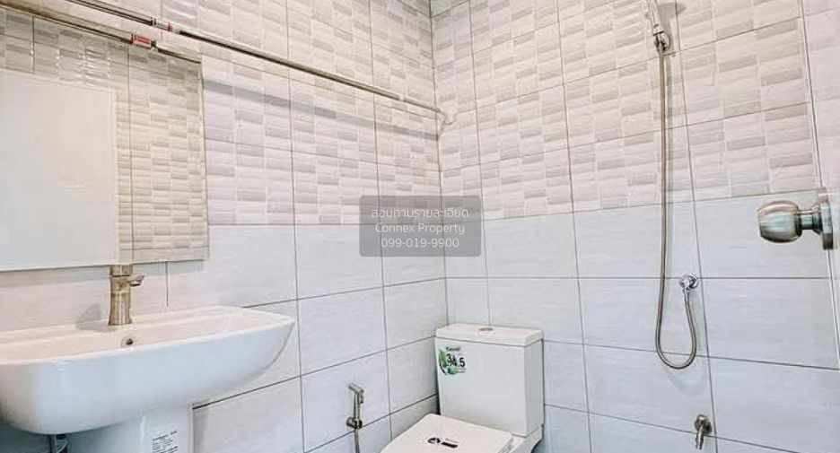 For sale 2 bedrooms townhouse in Nong Khaem, Bangkok