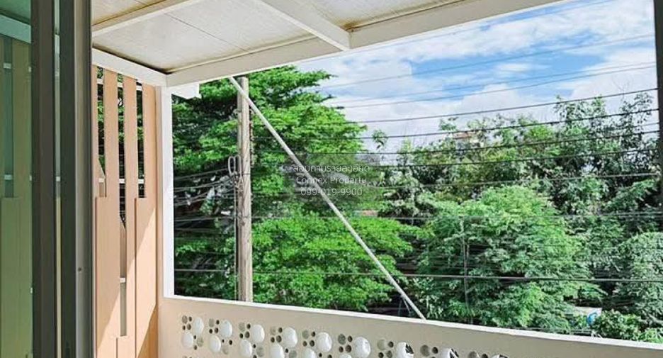 For sale 2 bedrooms townhouse in Nong Khaem, Bangkok
