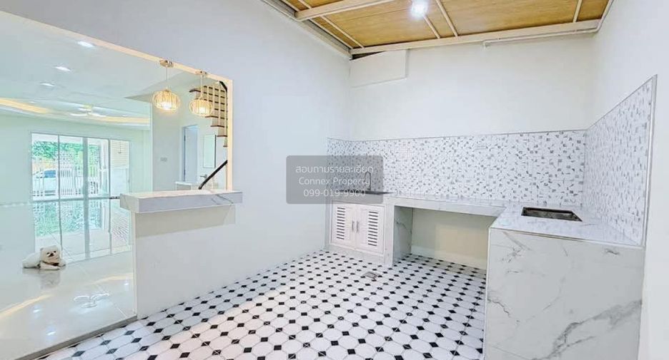 For sale 2 bedrooms townhouse in Nong Khaem, Bangkok