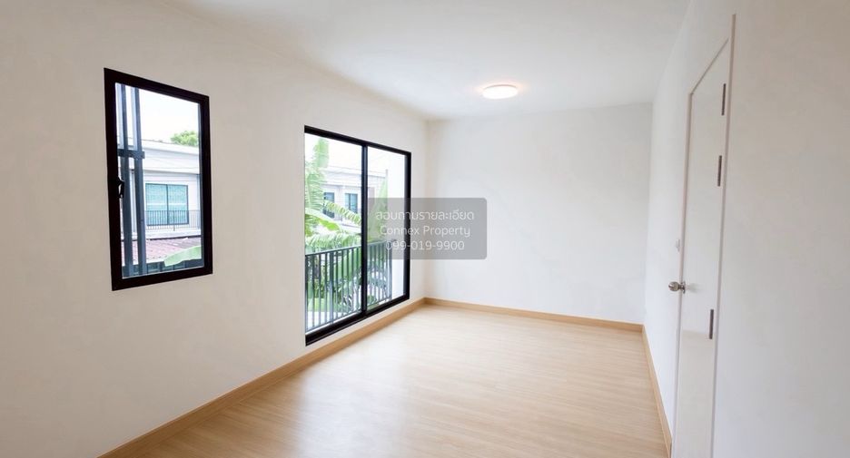 For sale 3 bedrooms townhouse in Prawet, Bangkok