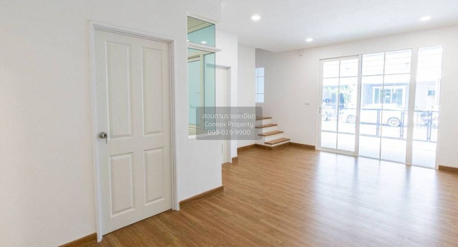For sale 3 bedrooms townhouse in Prawet, Bangkok