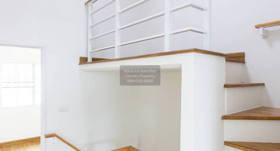 For sale 3 bedrooms townhouse in Prawet, Bangkok