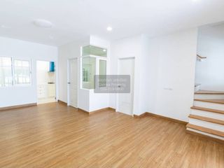 For sale 3 bedrooms townhouse in Prawet, Bangkok