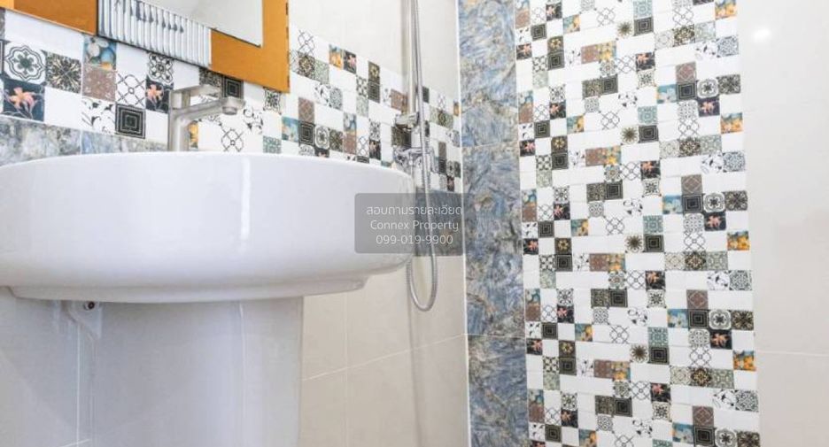 For sale 3 bedrooms townhouse in Prawet, Bangkok