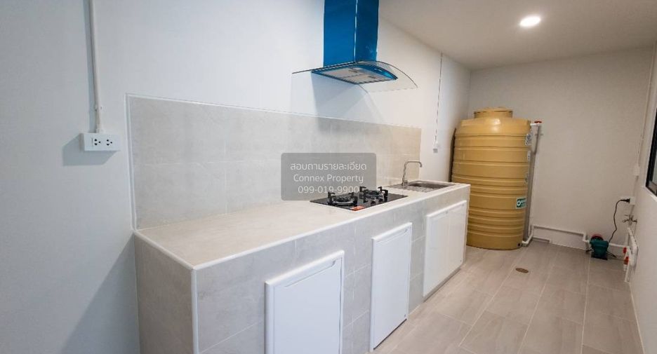 For sale 3 bedrooms townhouse in Prawet, Bangkok