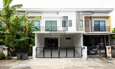 Reihenhaus zum Kauf mit 3 Zimmer in Prawet, Bangkok