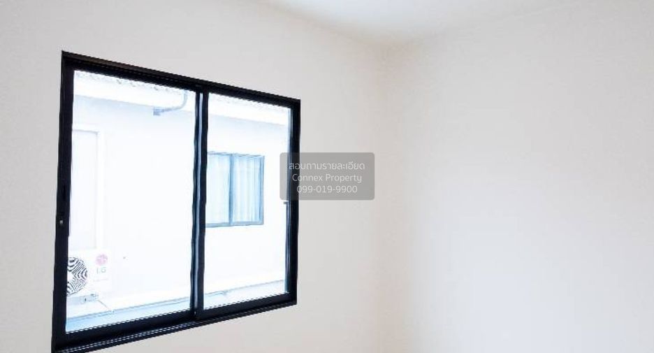 For sale 3 bedrooms townhouse in Prawet, Bangkok