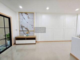 出售 3 卧室 联排别墅 在 Bang Bua Thong, Nonthaburi