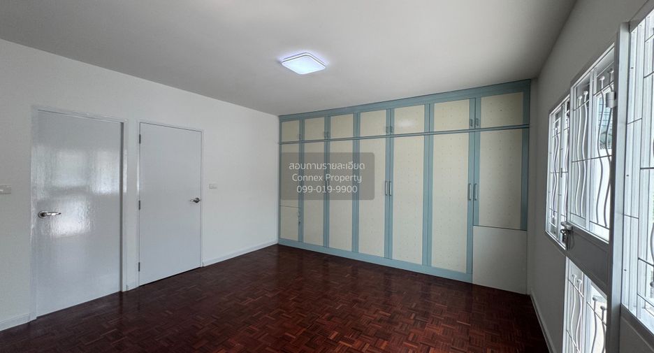 For sale 3 bedrooms townhouse in Bang Phli, Samut Prakan
