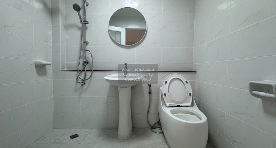 For sale 3 bedrooms townhouse in Bang Phli, Samut Prakan