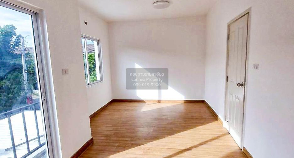 For sale 3 bedrooms townhouse in Sai Noi, Nonthaburi