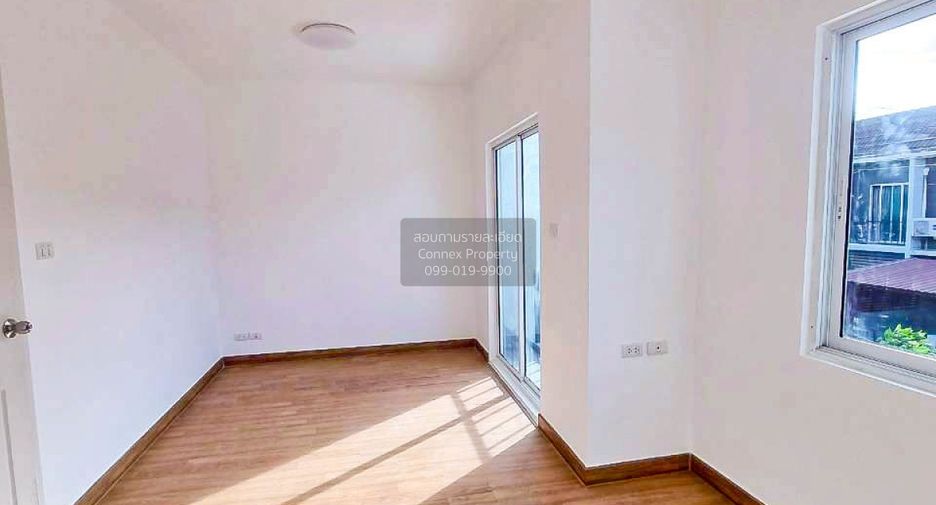 For sale 3 bedrooms townhouse in Sai Noi, Nonthaburi