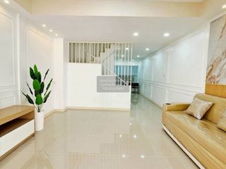 Casa adosada en venta de 3 habitaciones en Bang Bua Thong, Nonthaburi