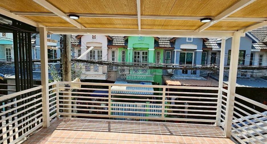 À vendre 3 chambres maison de ville à Bang Bua Thong, Nonthaburi