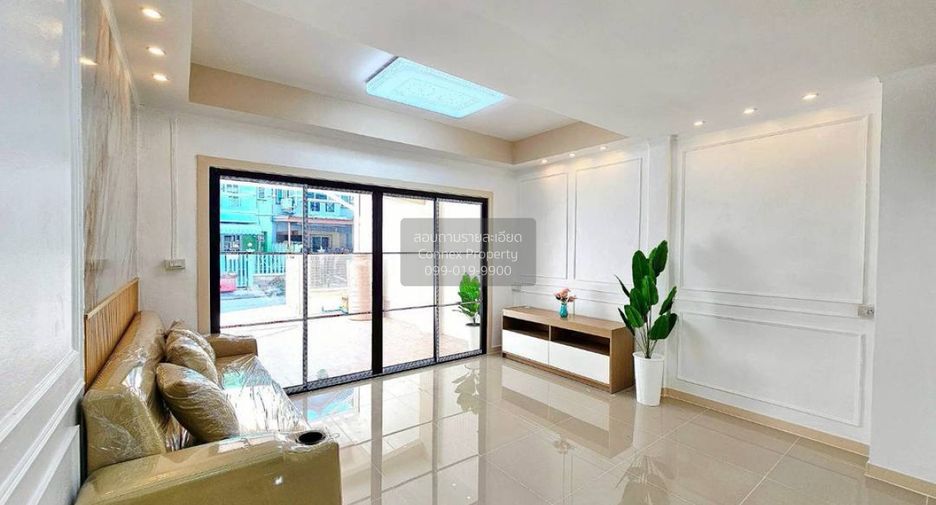 À vendre 3 chambres maison de ville à Bang Bua Thong, Nonthaburi