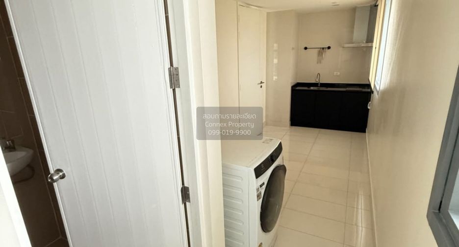 For sale 3 bedrooms condo in Yan Nawa, Bangkok