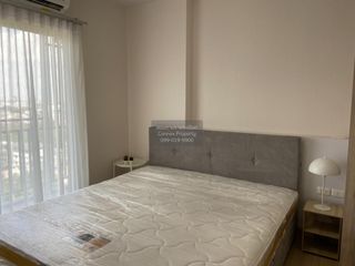 Condo en venta de 2 habitaciones en Huai Khwang, Bangkok