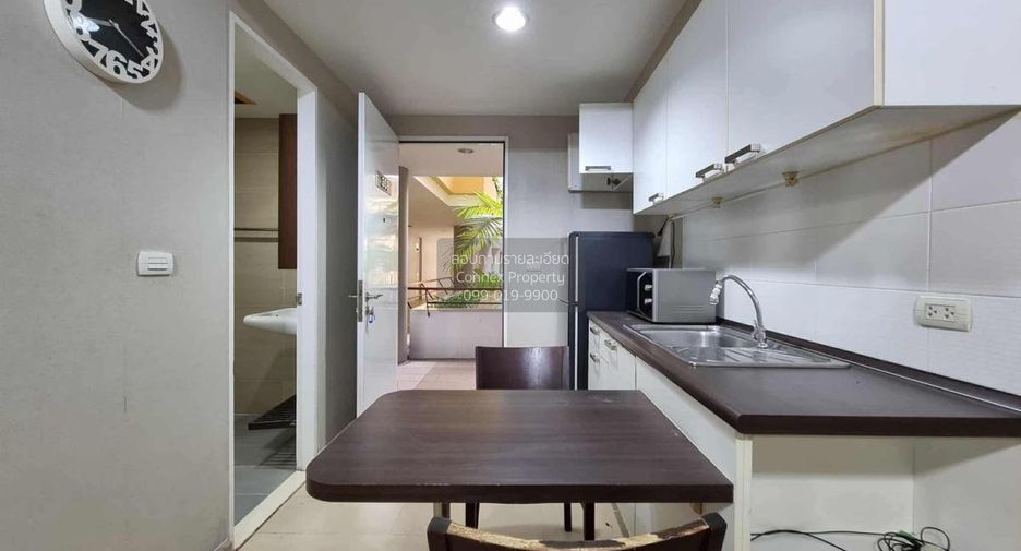 For sale 1 bed condo in Bang Na, Bangkok